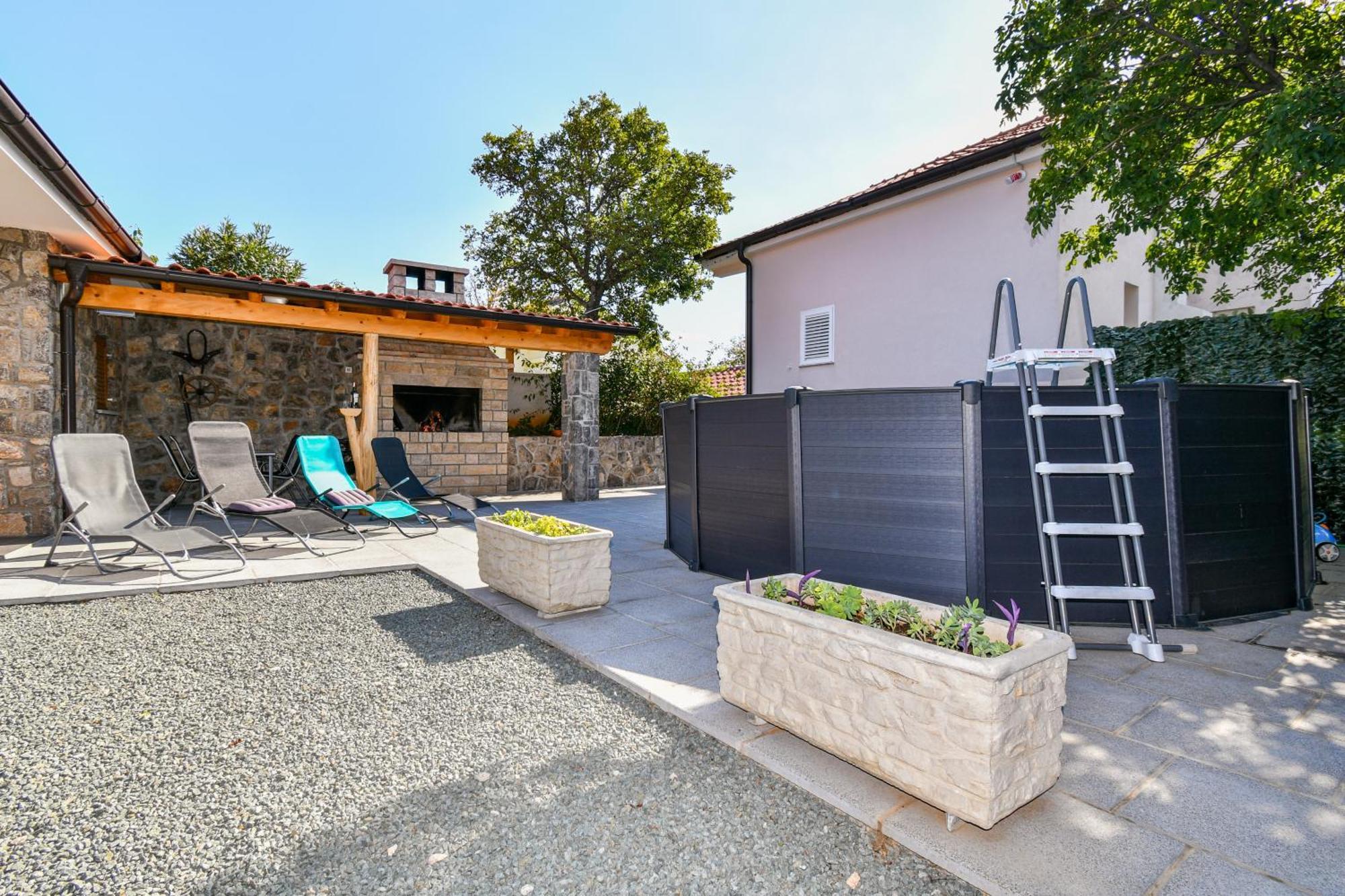 Apartman Lavanda Sa Bazenom I Okucnicom 4* Hreljin Екстериор снимка